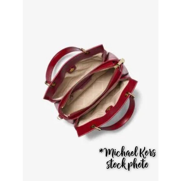 🚫SOLD🚫Michael Kors Susan Medium Quilted Leather Satchel and Metallic Wristlet - Picture 13 of 17